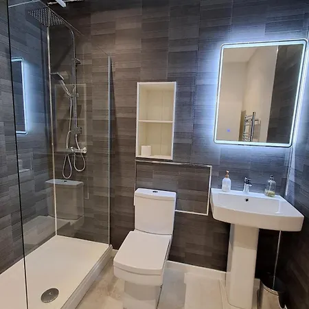 Apartamento Modern Unique Spacious 2 Bed Location *